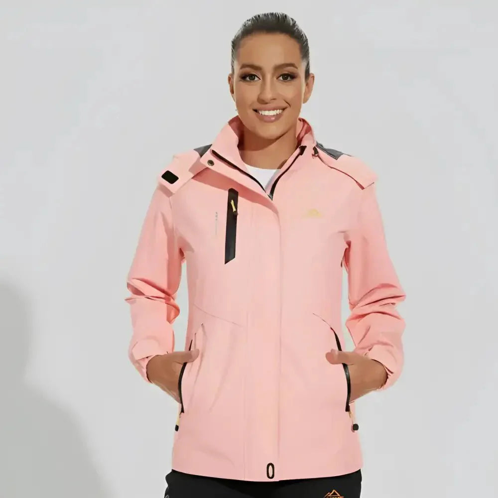 Parka imperméable femme à capuche réglable portée sous la pluie