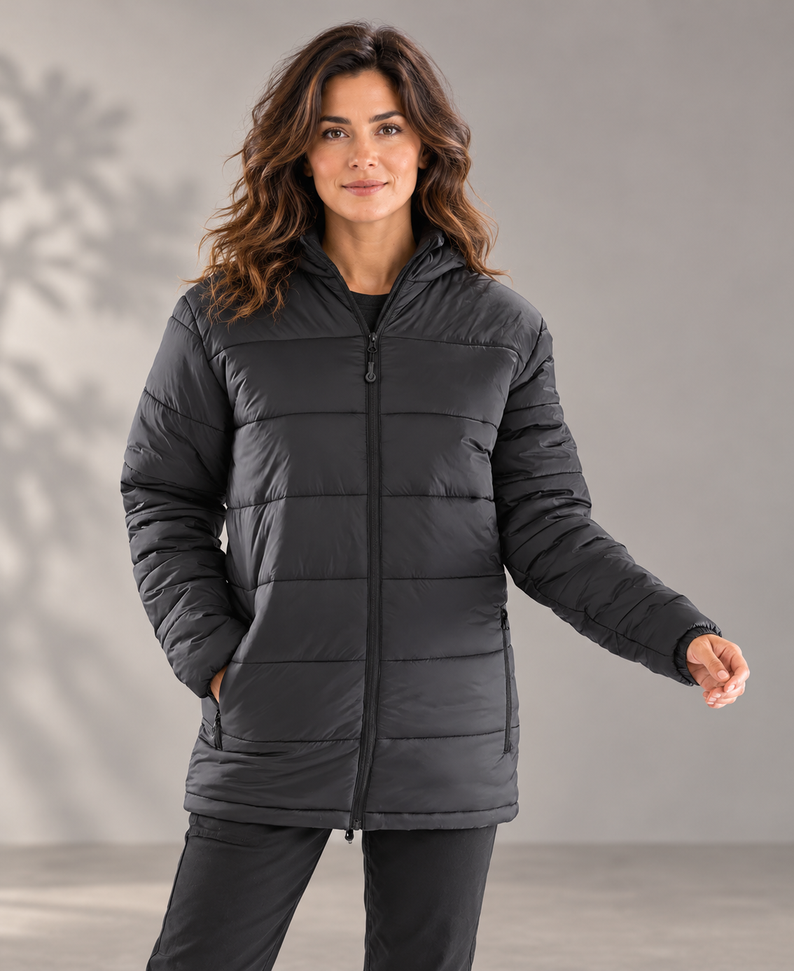 Parka professionnelle matelassée recyclée – L’Itinérance portée, coloris Noir