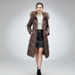 Manteau parka femme avec capuche réglable, coupe féminine, puffer brun avec fourrure