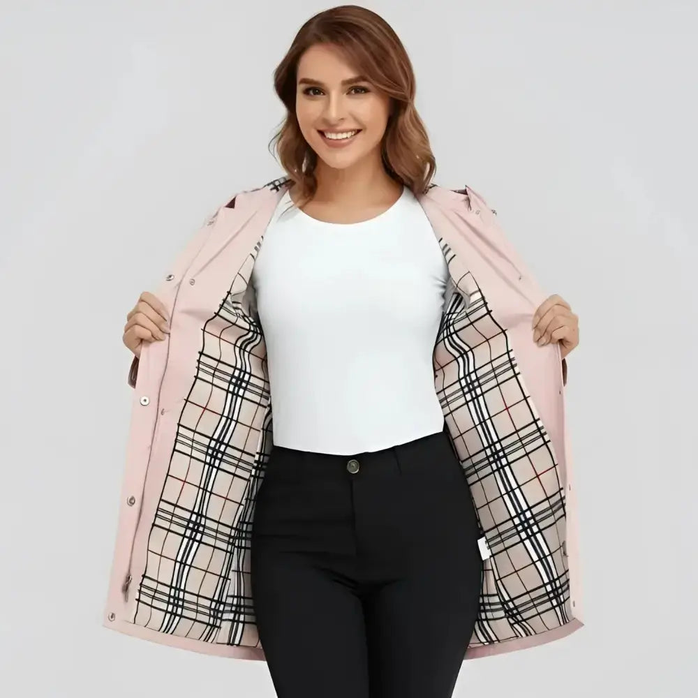 Manteau parka pour femme - Modèle "Copenhague" présenté avec doublure tartan et coupe élégante.