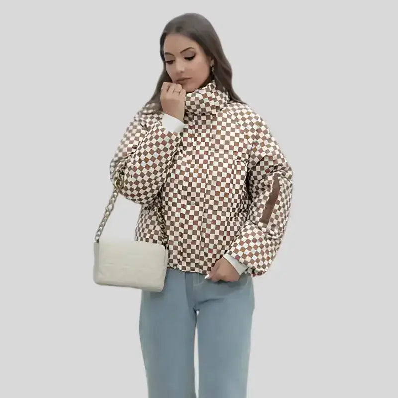 Parka chaudes femmes à motif à carreaux, idéale pour l'hiver et le style moderne.