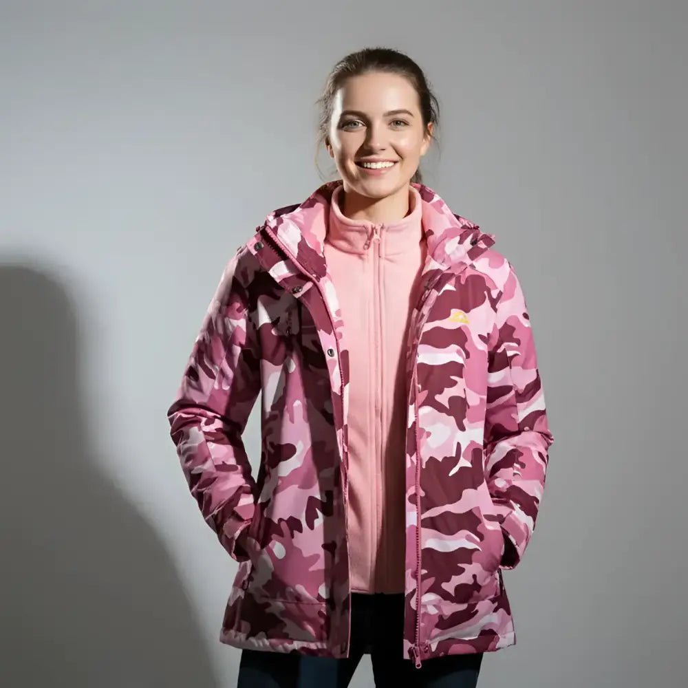 Parka femme à capuche rose camouflée, idéale pour le confort quotidien et les mi-saisons.