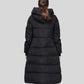 Manteau long noir pour femme avec capuche, idéale pour silhouettes adaptées et isolation légère