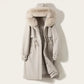 Parka longue femme crème avec capuche en fourrure, doublure intérieure légère, confort optimal